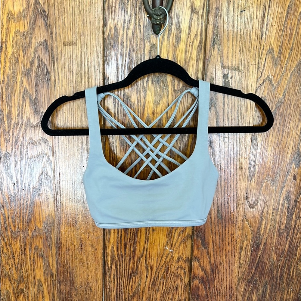 Lululemon Free to Be Bra – Gray – Size 4 – Strappy Back